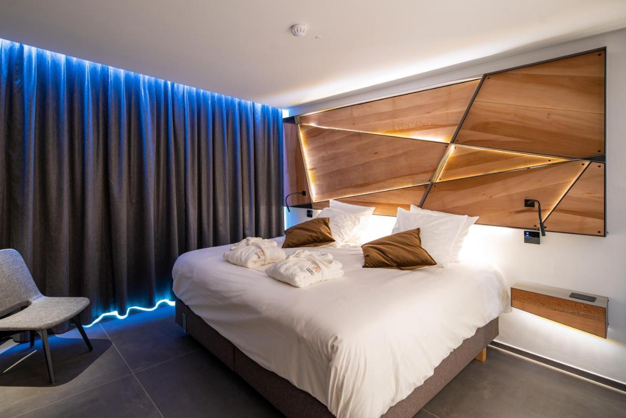 L'Ardenne Autrement Bed & Breakfast ลา-โรช-ออง-อาร์เดน ภายนอก รูปภาพ