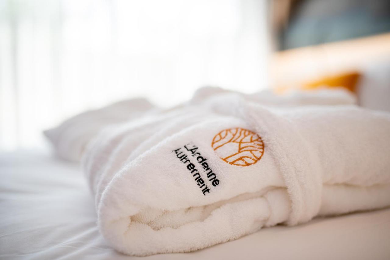 L'Ardenne Autrement Bed & Breakfast ลา-โรช-ออง-อาร์เดน ภายนอก รูปภาพ