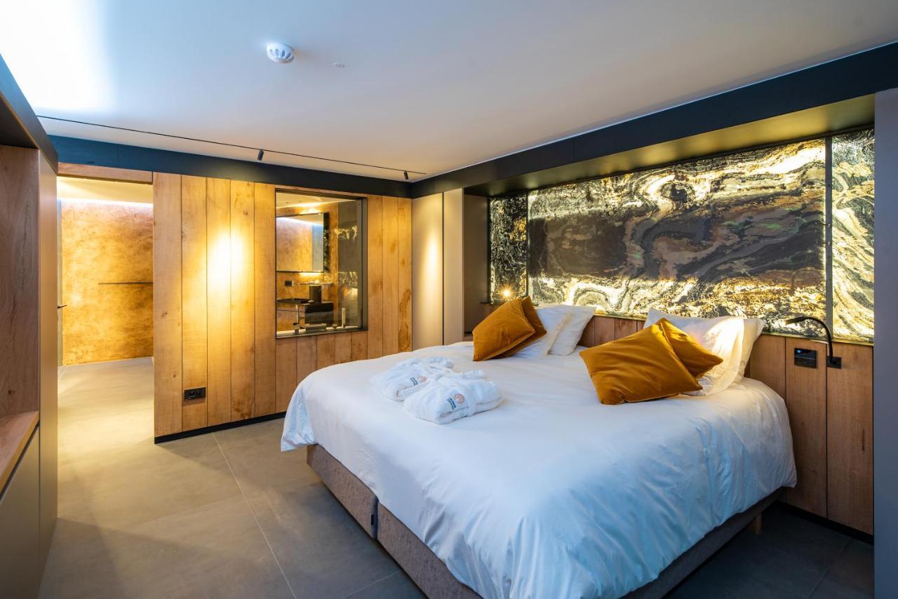 L'Ardenne Autrement Bed & Breakfast ลา-โรช-ออง-อาร์เดน ภายนอก รูปภาพ